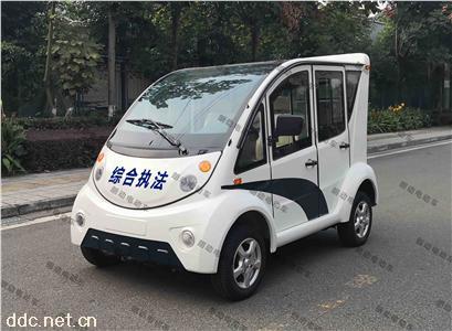  5座封闭式四轮电动执法车